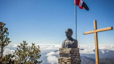 5 razones para escalar el pico duarte en republica dominicana